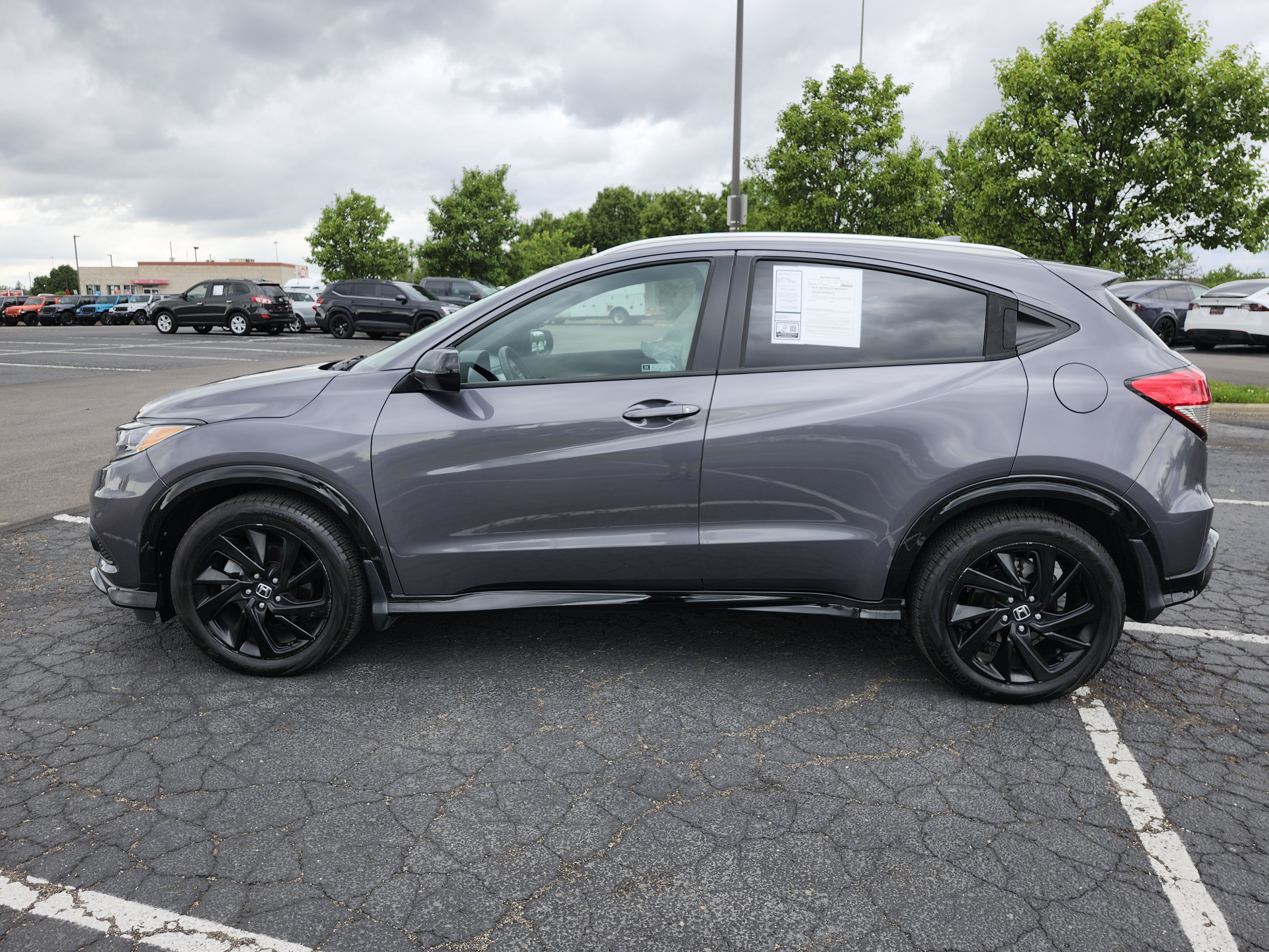 Used 2021 Honda HR-V Sport image 11