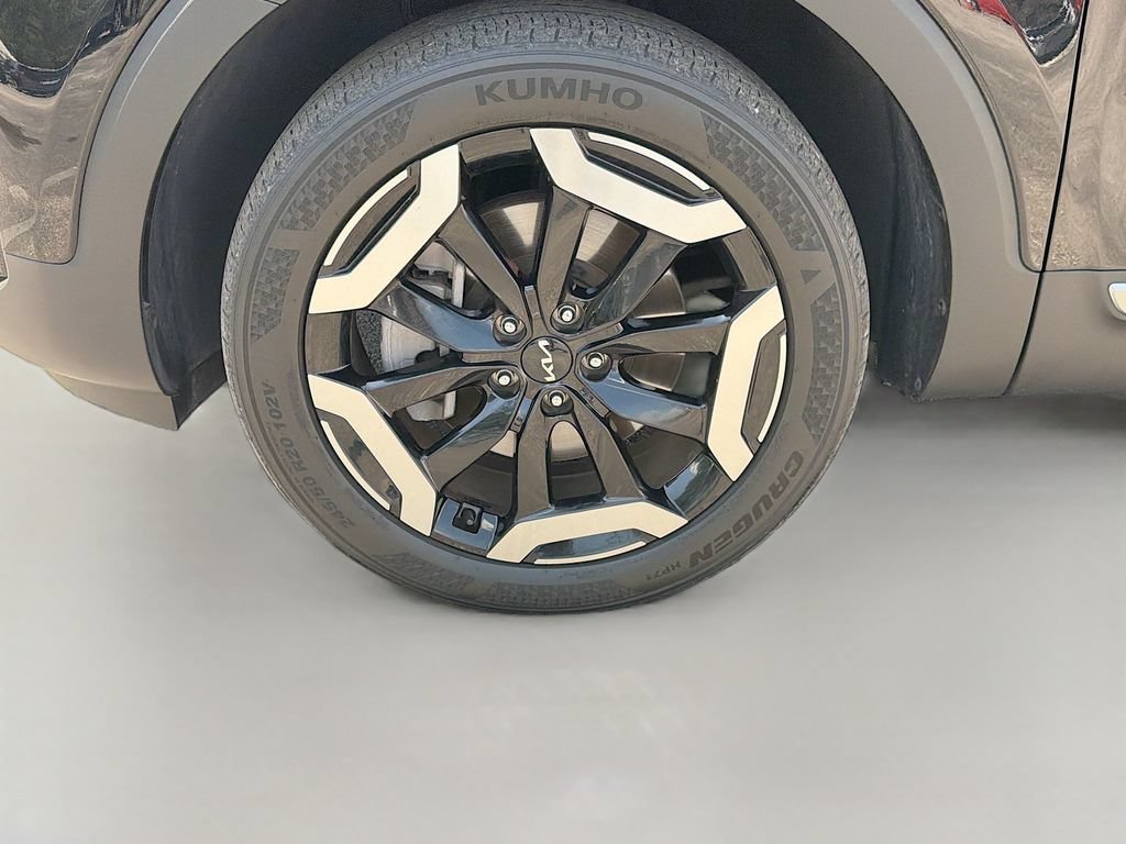 Certified 2024 Kia Telluride S FWD image 40