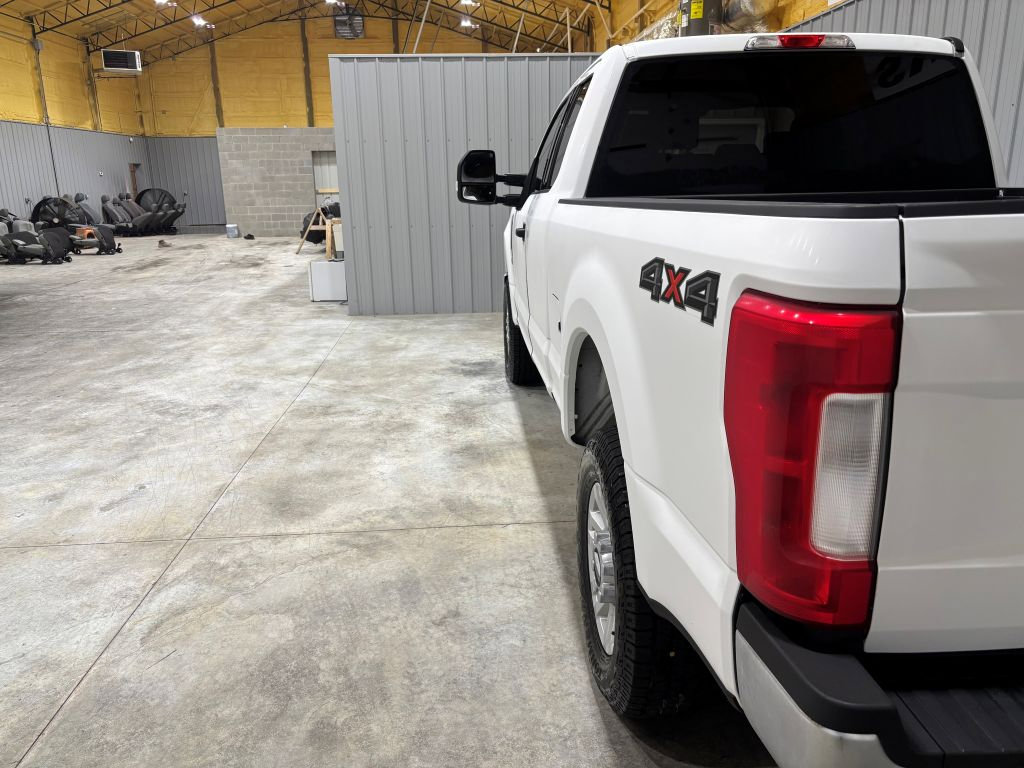 Used 2018 Ford F250 XLT w/ XLT Value Package image 9