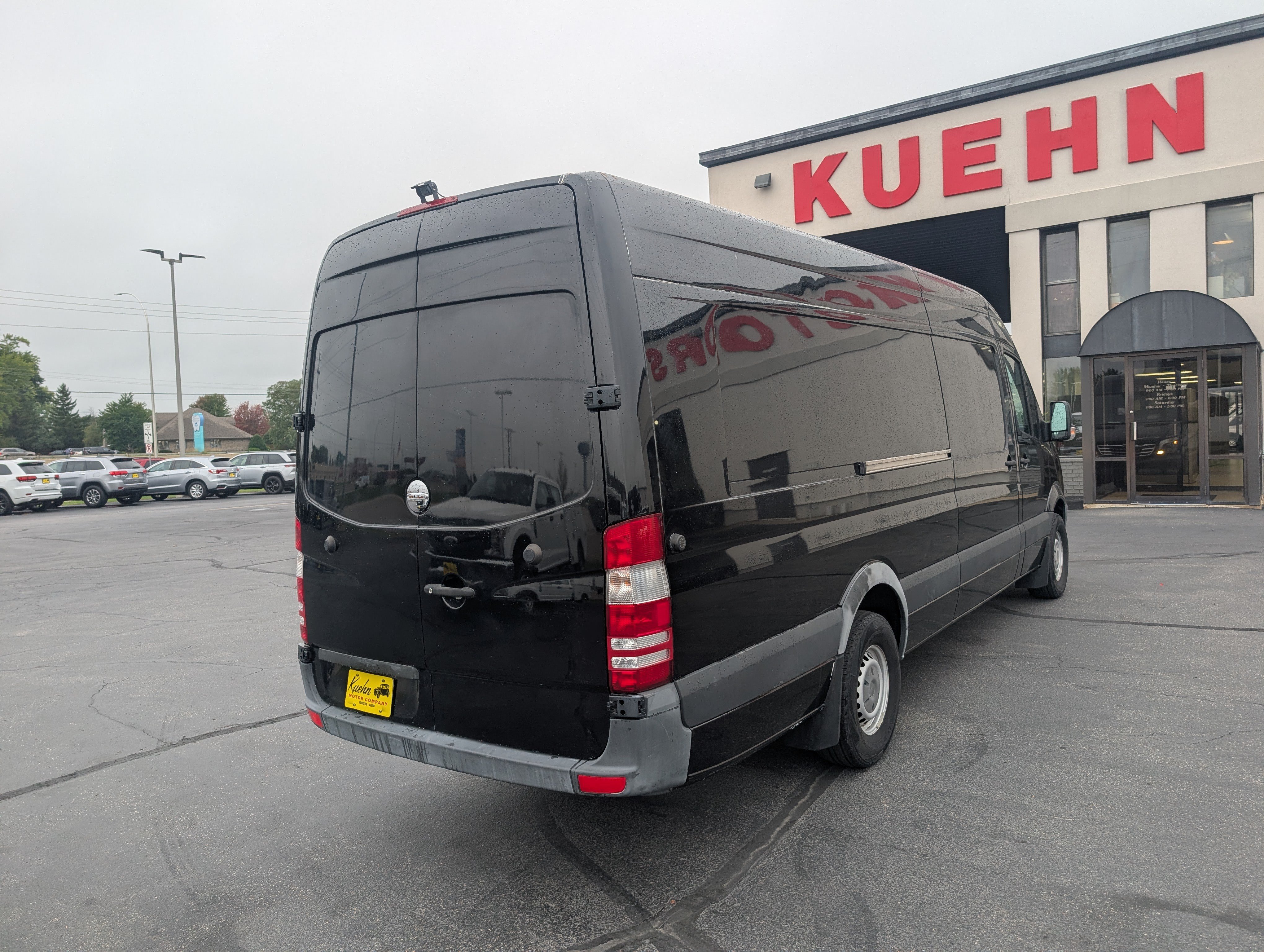 Used 2015 Freightliner Sprinter 2500 RWD image 8