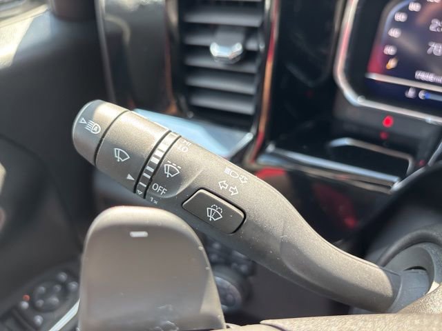Used 2025 Chevrolet Silverado 1500 LTZ w/ LTZ Premium Package image 37