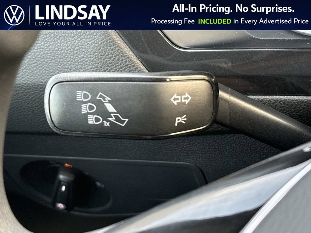 Used 2018 Volkswagen Tiguan S image 23