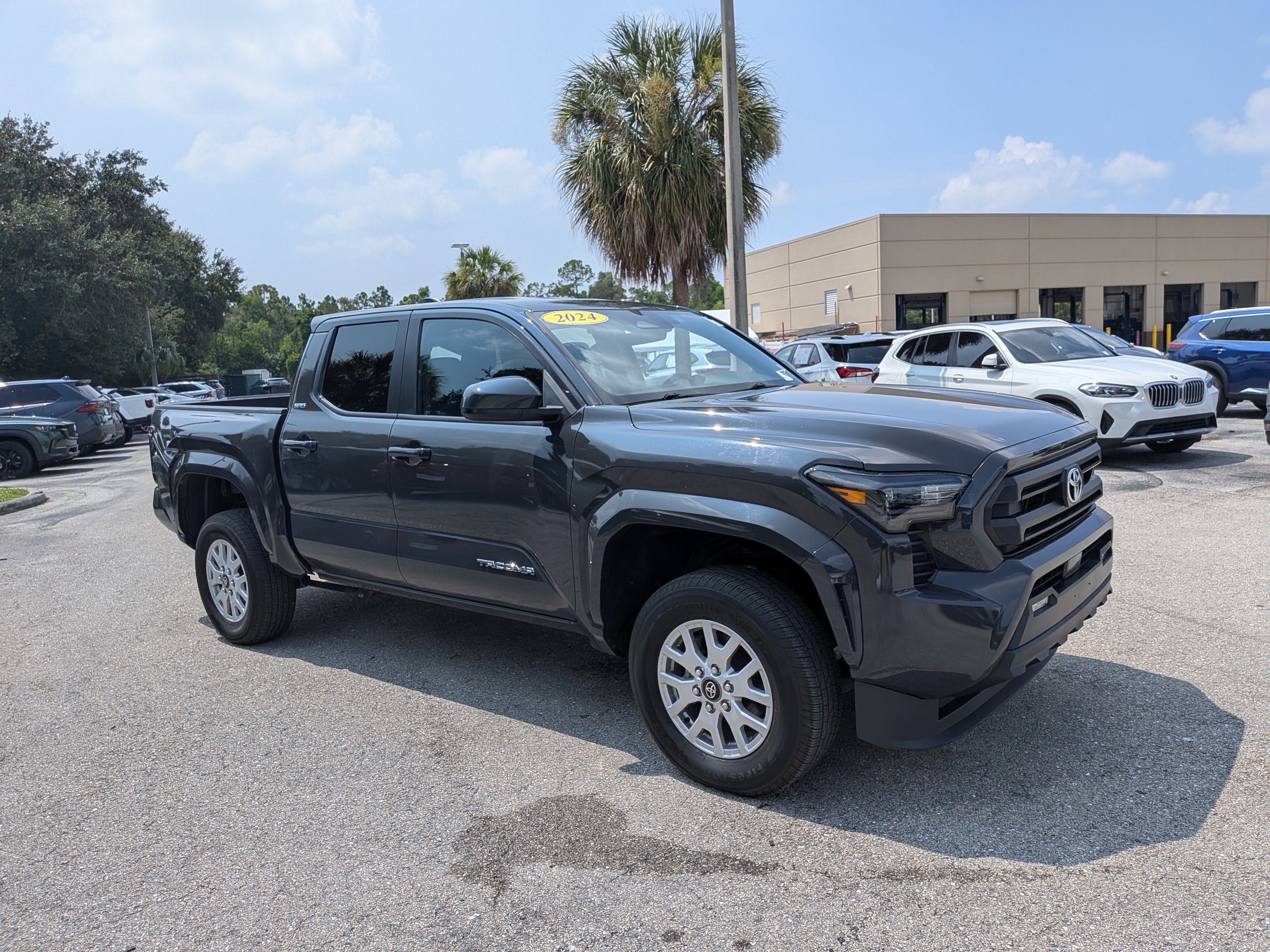 Used 2024 Toyota Tacoma SR5 AWD/4WD image 2