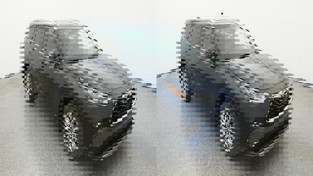 New 2026 Toyota Highlander Platinum image 13