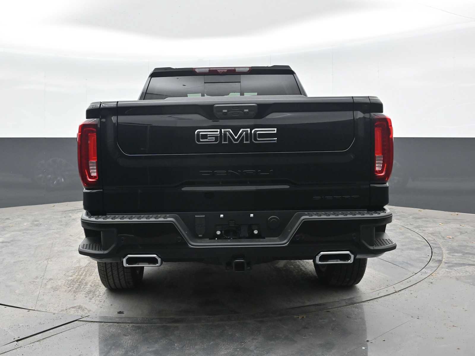 New 2026 GMC Sierra 1500 Denali w/ Denali Reserve Package AWD/4WD image 11