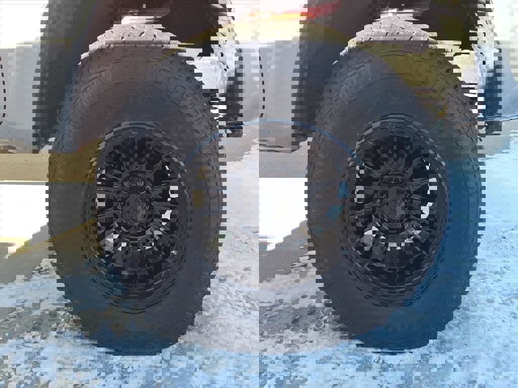 Certified 2018 Toyota Tacoma TRD Sport image 4