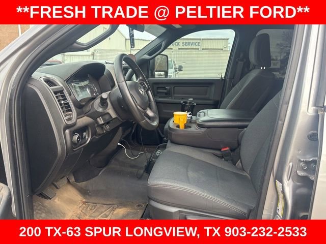 Used 2024 RAM 2500 Tradesman w/ Chrome Appearance Group image 4