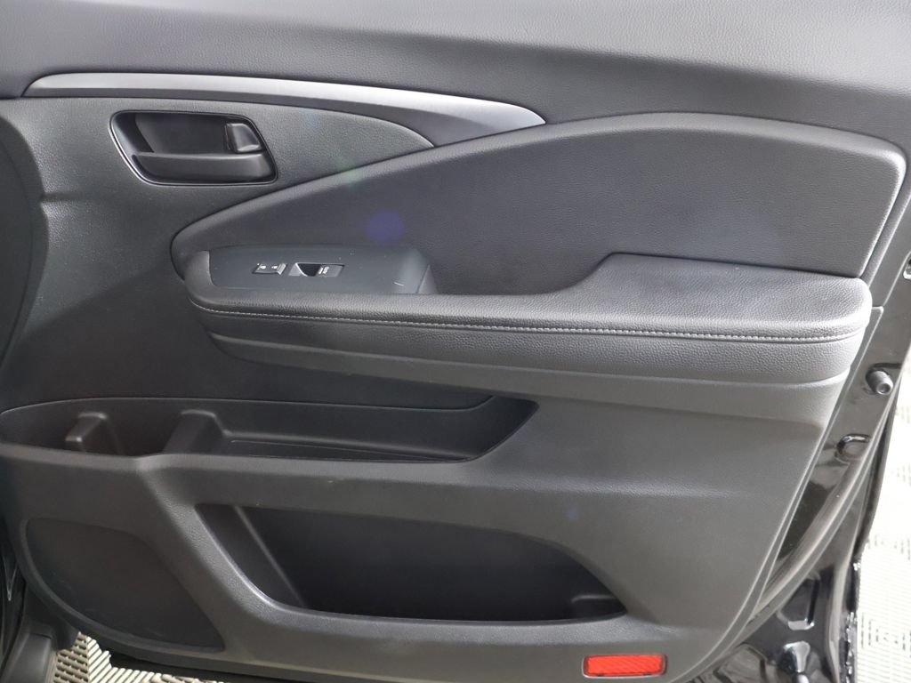 Used 2023 Honda Passport EX-L image 24