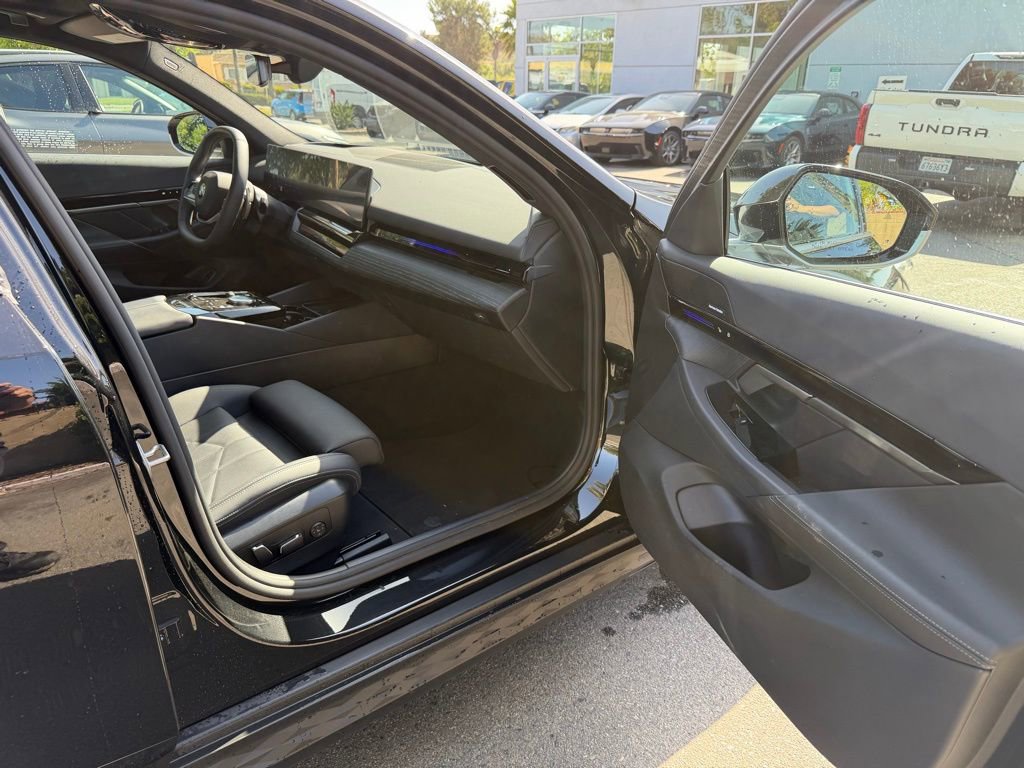 Used 2026 BMW 530i w/ Premium Package image 15