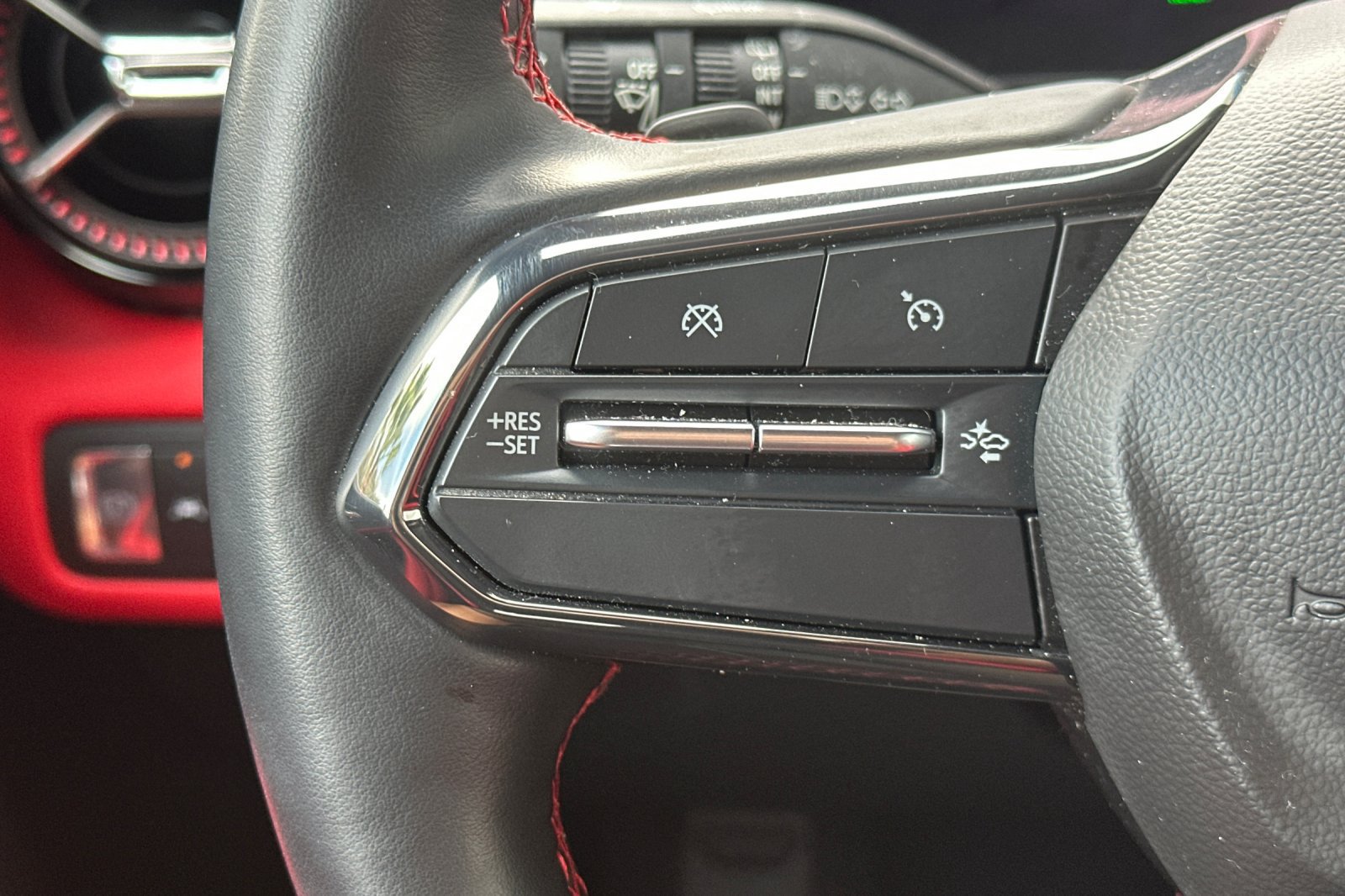 Used 2024 Chevrolet Blazer EV RS AWD/4WD image 34