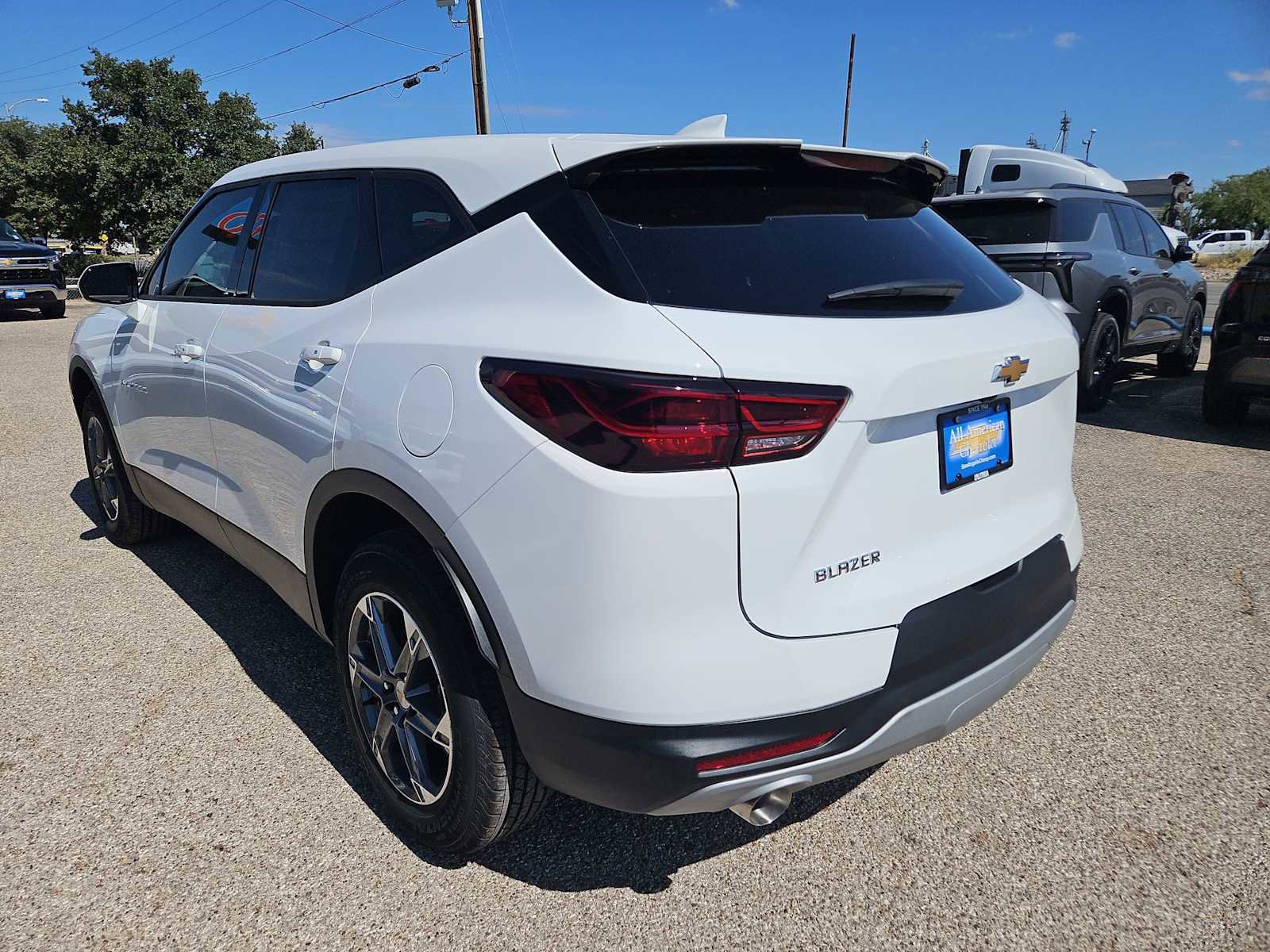 New 2025 Chevrolet Blazer LT image 6