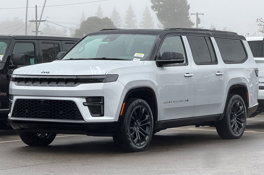 New 2026 Jeep Grand Wagoneer L Summit w/ Premium Group III image 8