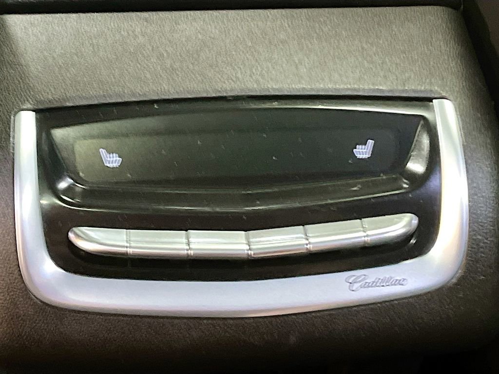 Used 2023 Cadillac XT6 Sport w/ Technology Package image 27