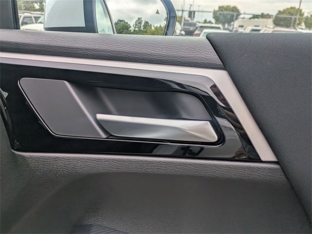 New 2025 Mitsubishi Outlander ES image 33