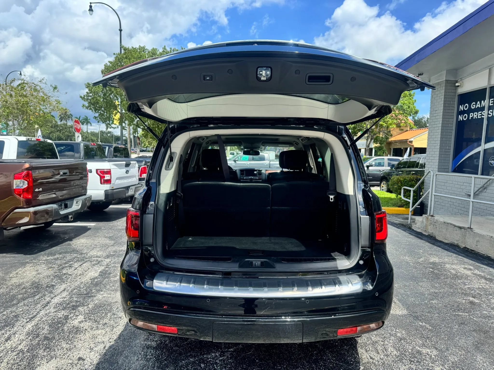 Used 2018 INFINITI QX80 4WD image 8