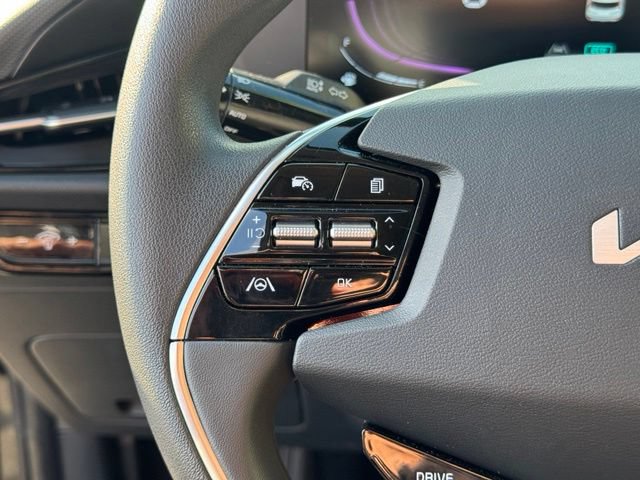 Used 2025 Kia Niro LX FWD image 54