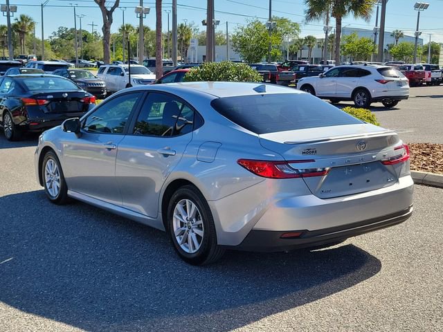 Used 2025 Toyota Camry LE w/ Convenience Package FWD image 3