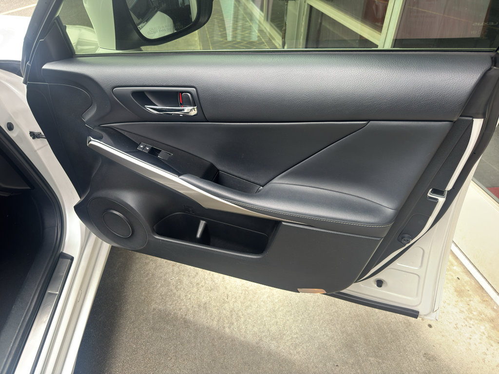 Used 2016 Lexus IS 200t RWD image 18