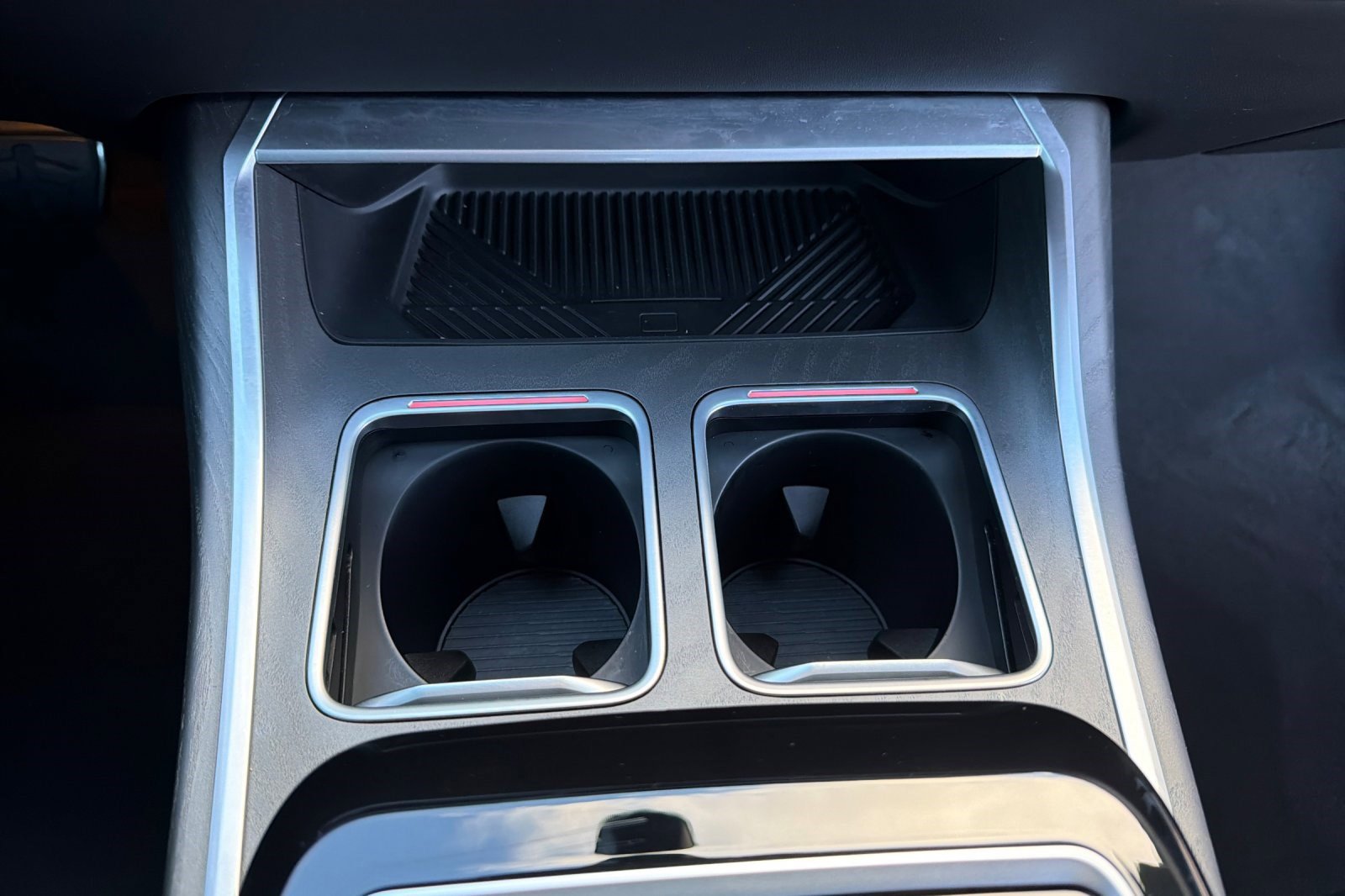 Certified 2023 BMW 740i image 41