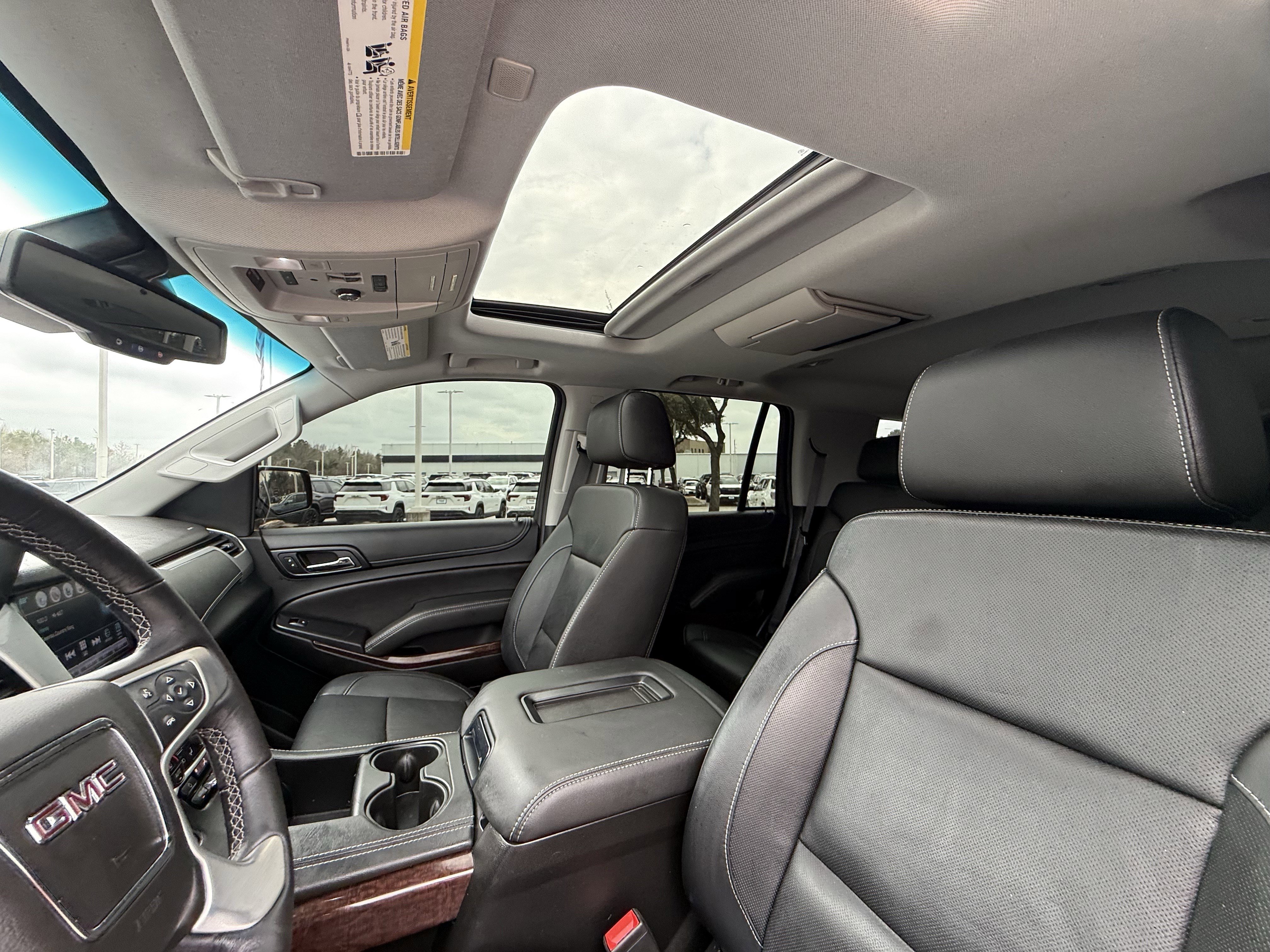 Used 2018 GMC Yukon SLT w/ Premium Edition image 26