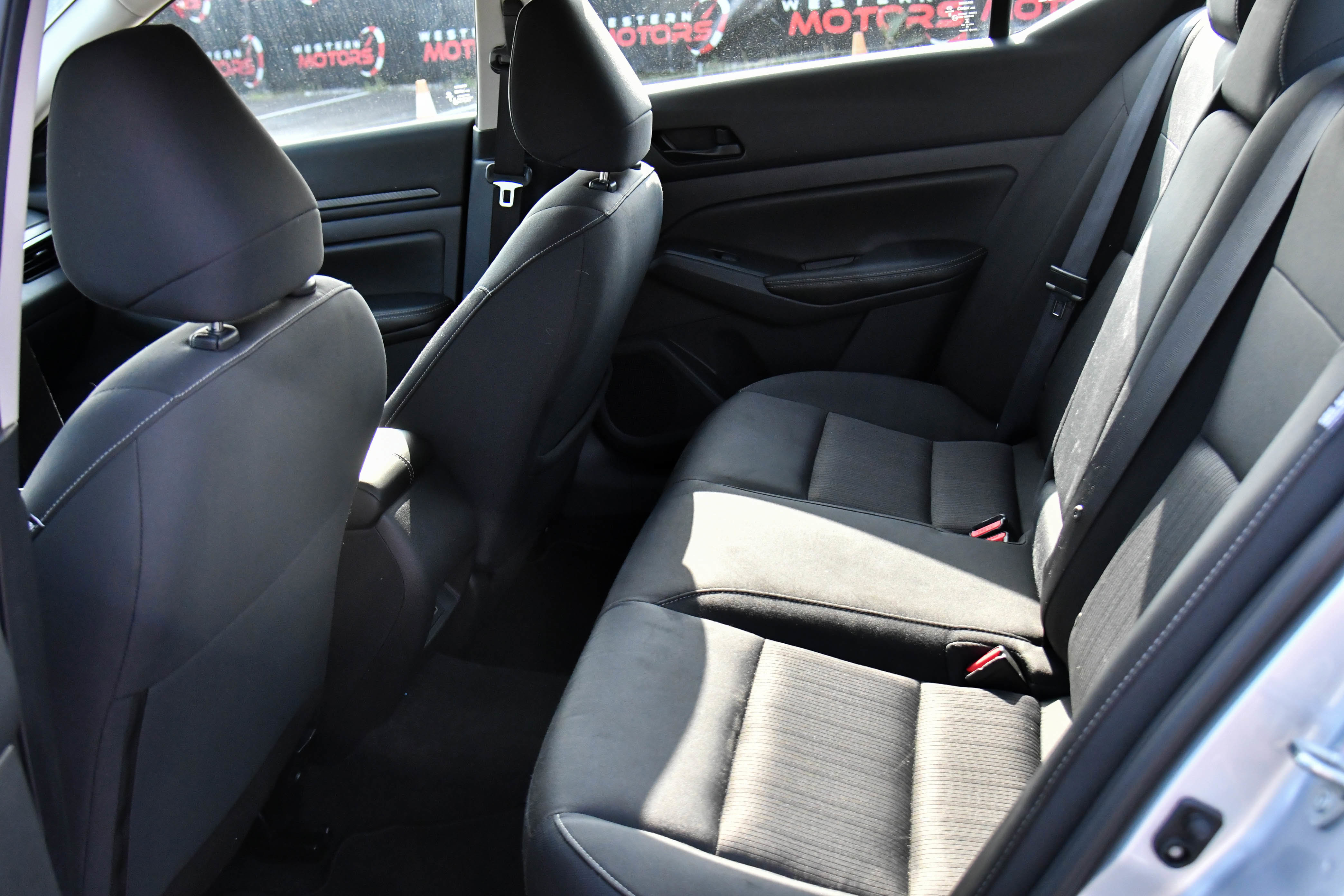 Used 2024 Nissan Altima 2.5 SV image 32