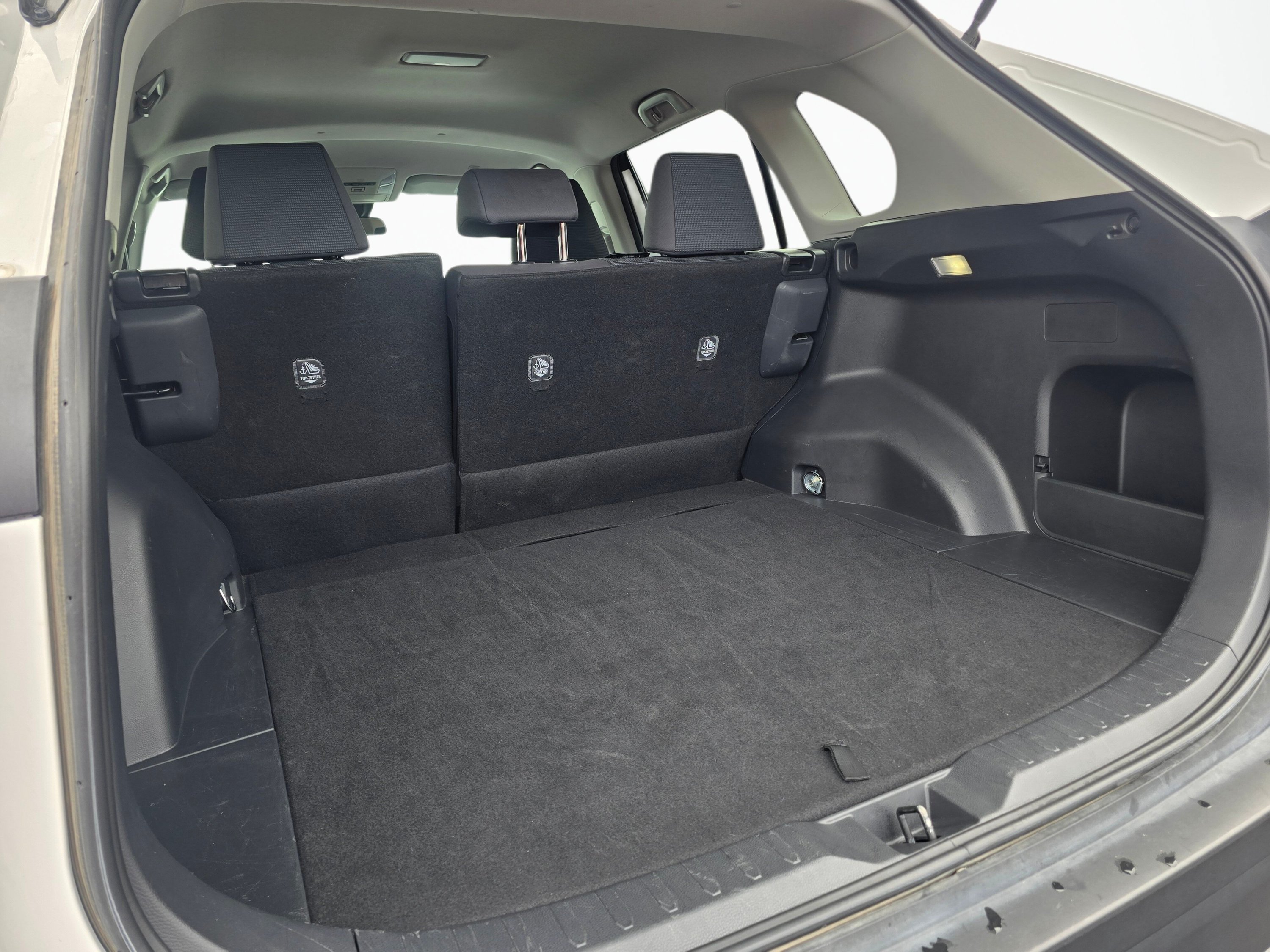 Used 2025 Toyota RAV4 LE AWD/4WD image 22