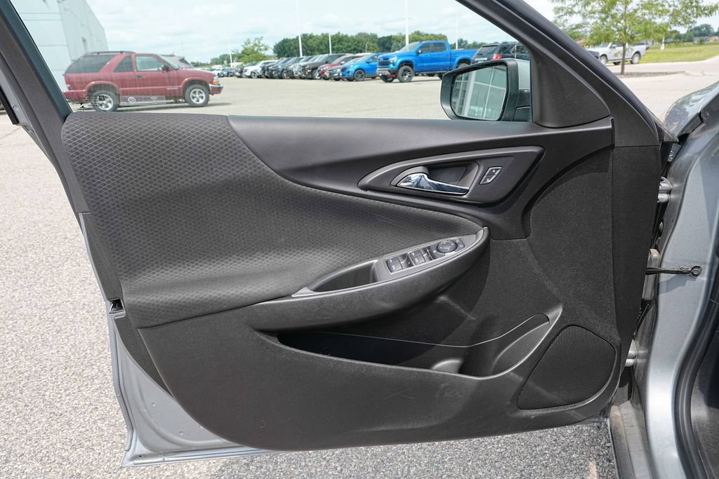 Used 2024 Chevrolet Malibu LT FWD image 24