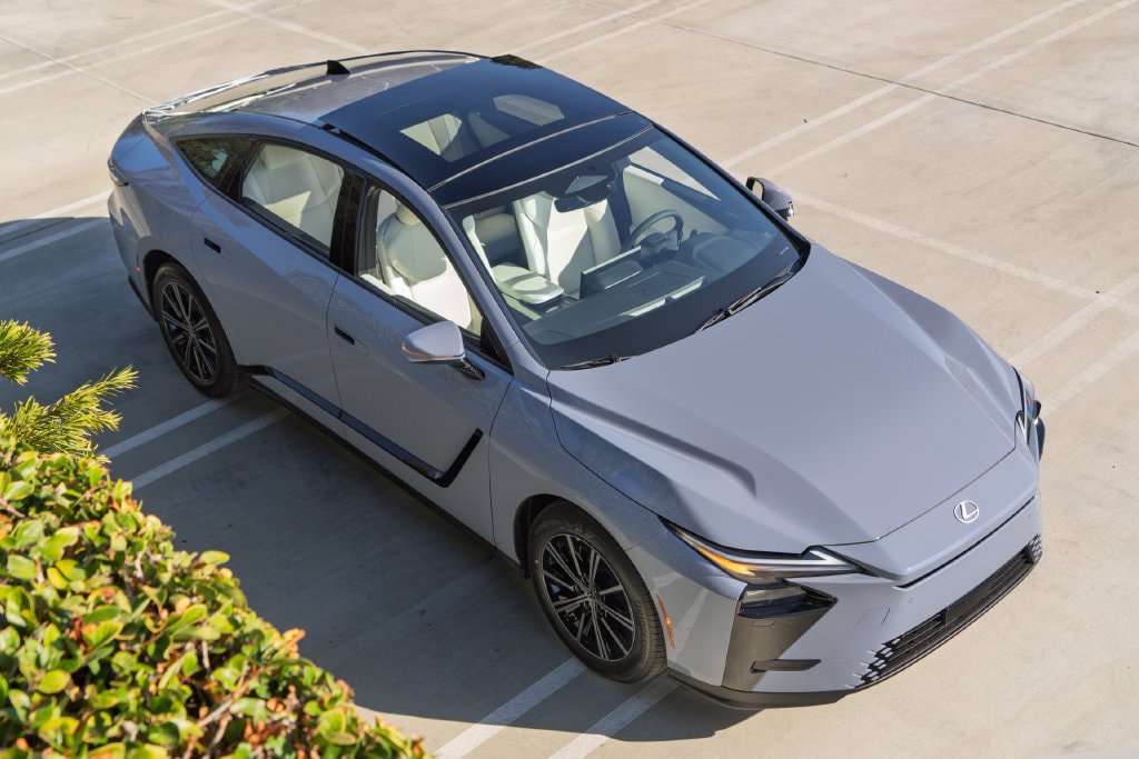 New 2026 Lexus ES 350h w/ Convenience Package FWD image 2