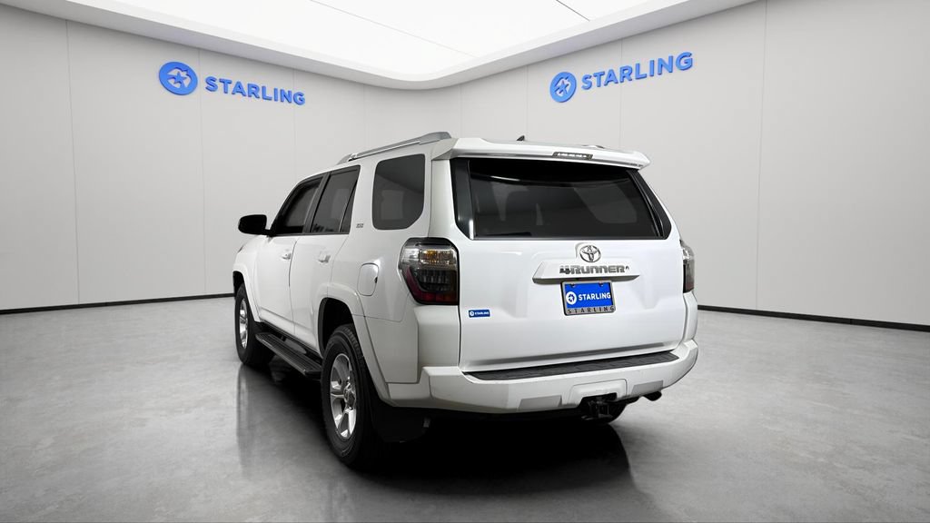 Used 2015 Toyota 4Runner SR5 AWD/4WD image 6
