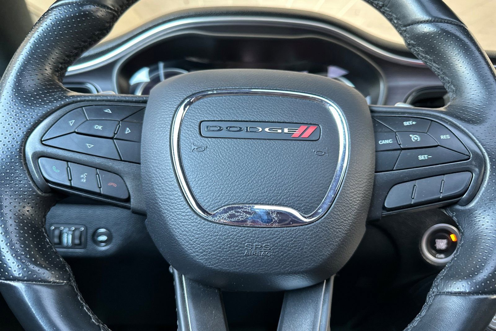 Used 2018 Dodge Challenger R/T RWD image 23