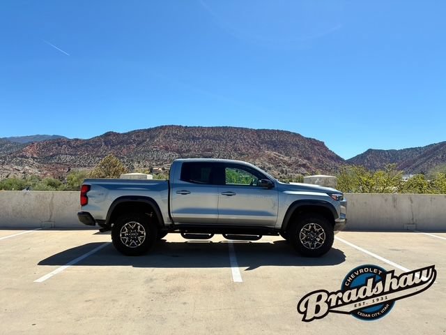Used 2024 Chevrolet Colorado ZR2 w/ Safety Package AWD/4WD image 3