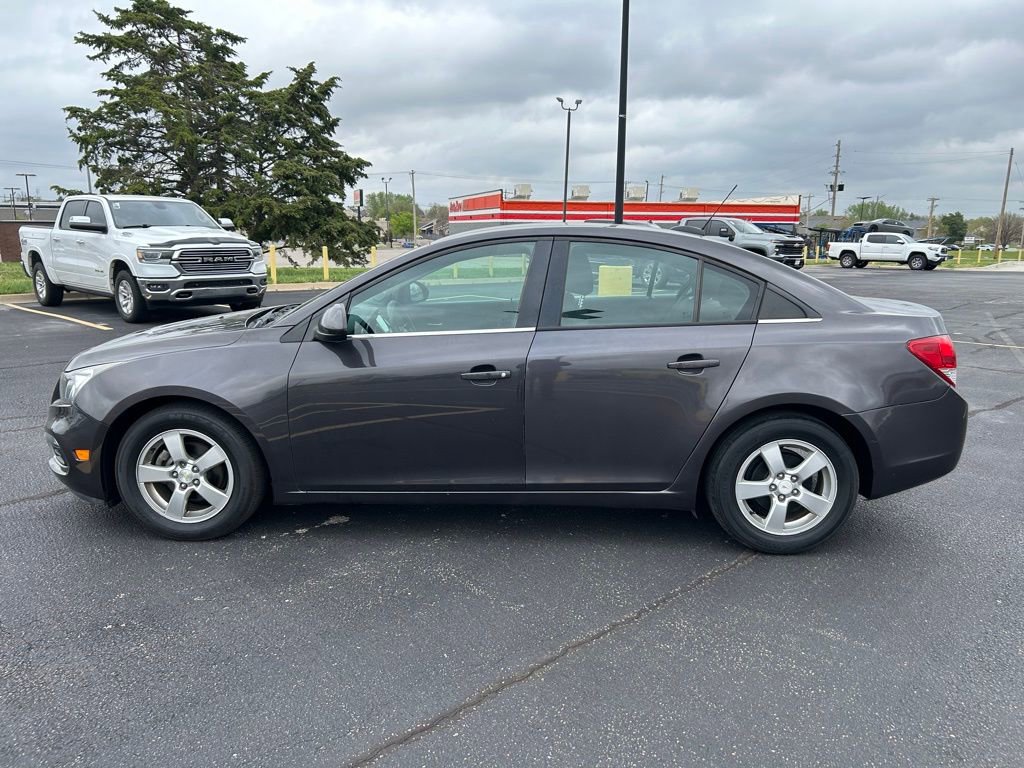 Used 2016 Chevrolet Cruze LT image 6