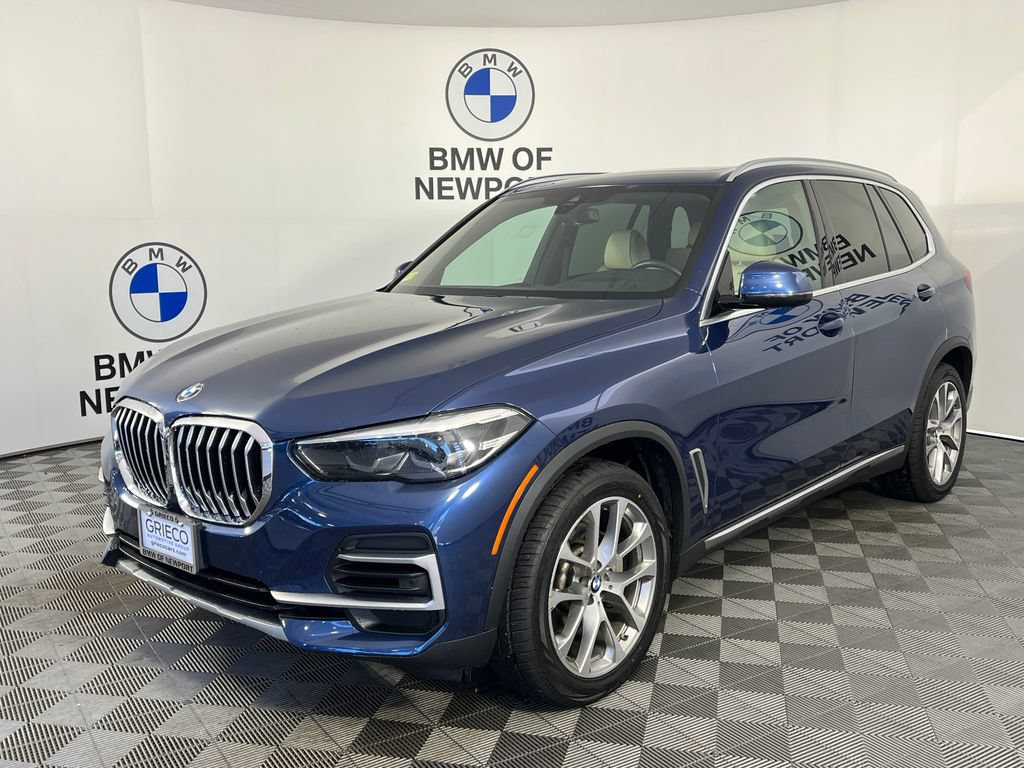 Used 2022 BMW X5 xDrive40i w/ Premium Package AWD/4WD image 3