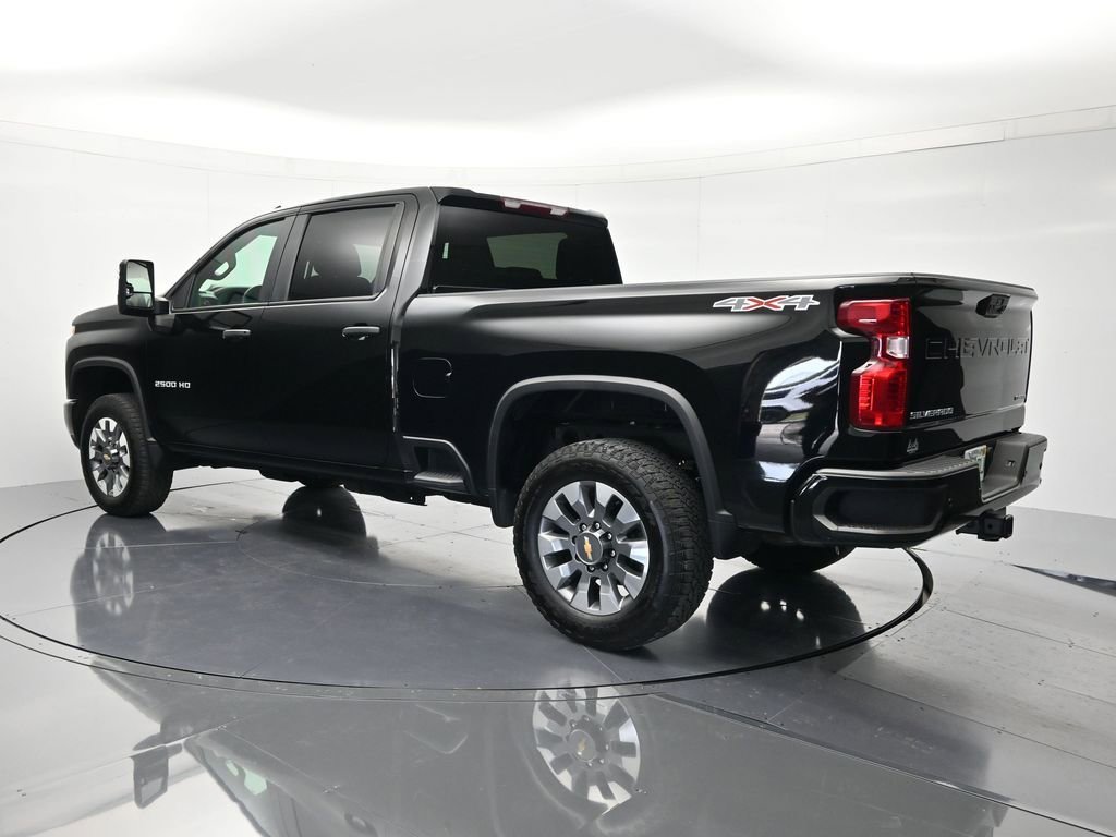 Used 2024 Chevrolet Silverado 2500 Custom w/ Custom Value Package AWD/4WD image 7