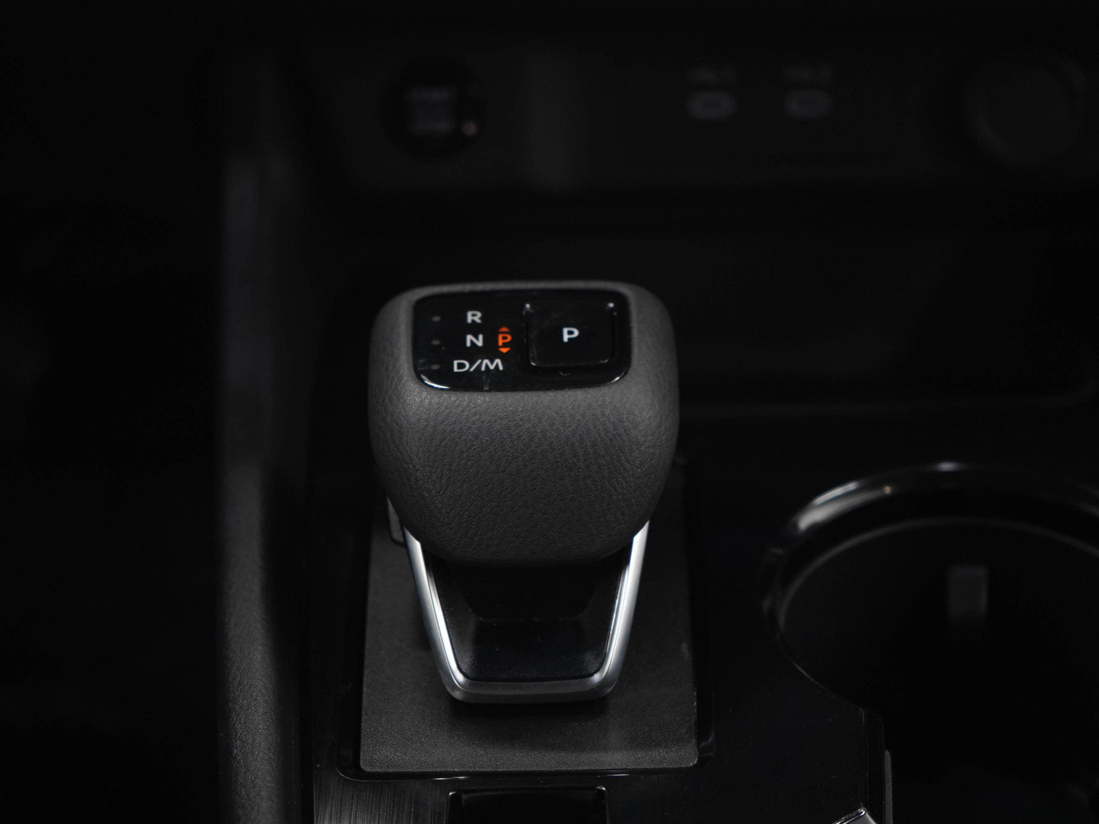 Used 2024 Nissan Rogue SV AWD/4WD image 19