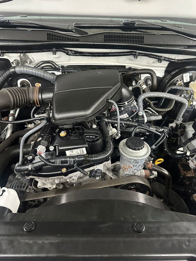 Used 2022 Toyota Tacoma SR image 7