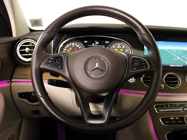 Used 2018 Mercedes-Benz E 300 4MATIC image 18