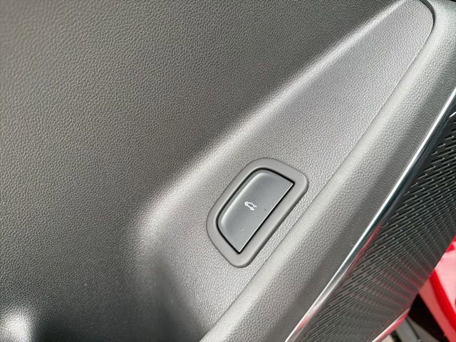 New 2026 GMC Acadia Denali w/ Super Cruise Package image 17