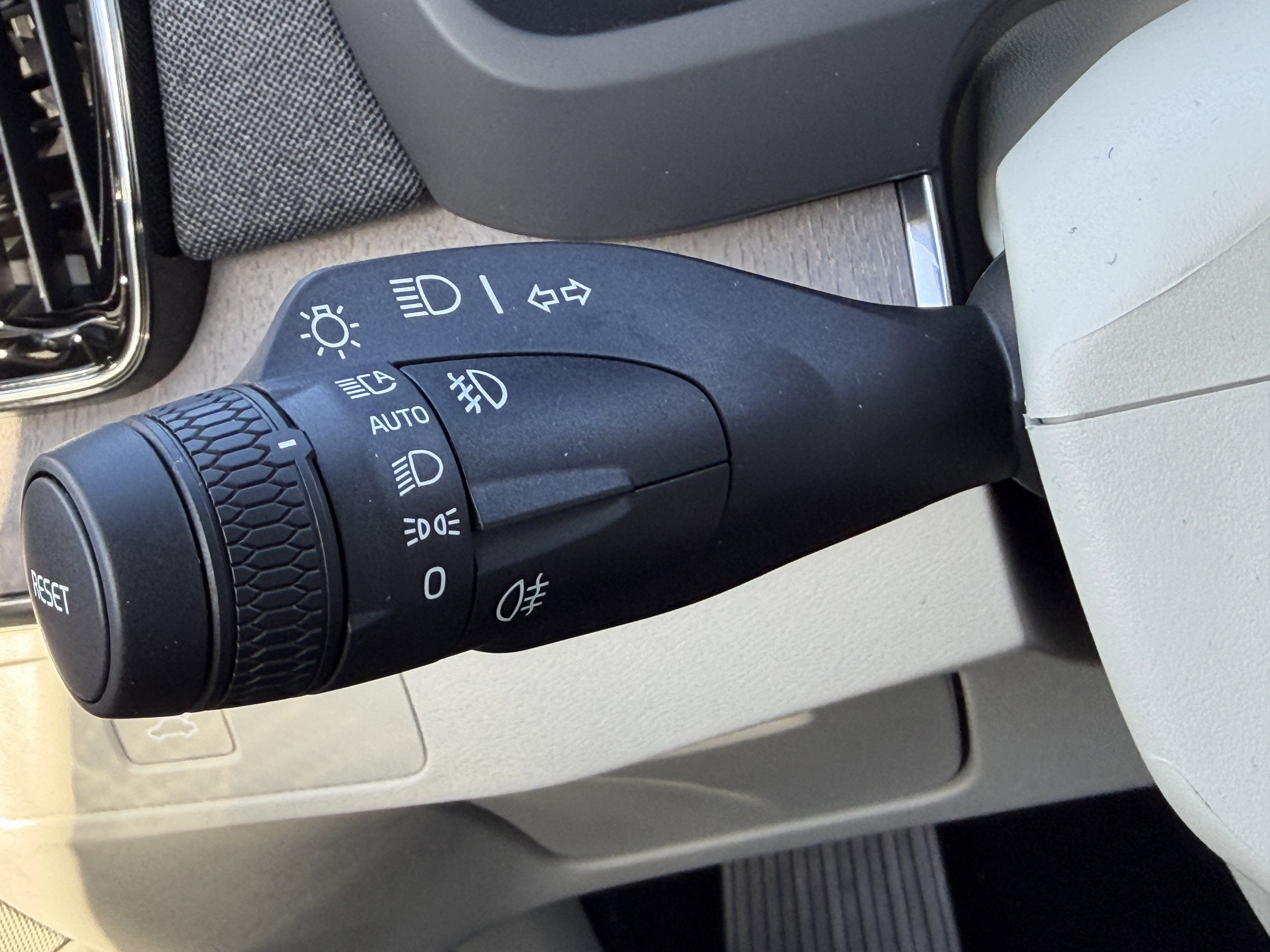 New 2026 Volvo XC90 B5 Ultra image 28