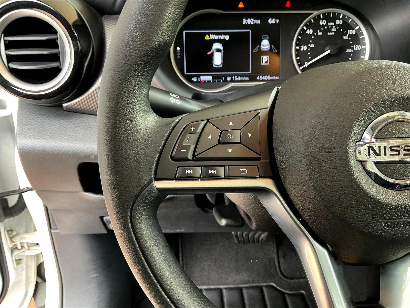Used 2020 Nissan Kicks SV FWD image 11