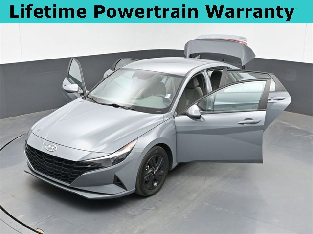 Used 2022 Hyundai Elantra SEL image 47
