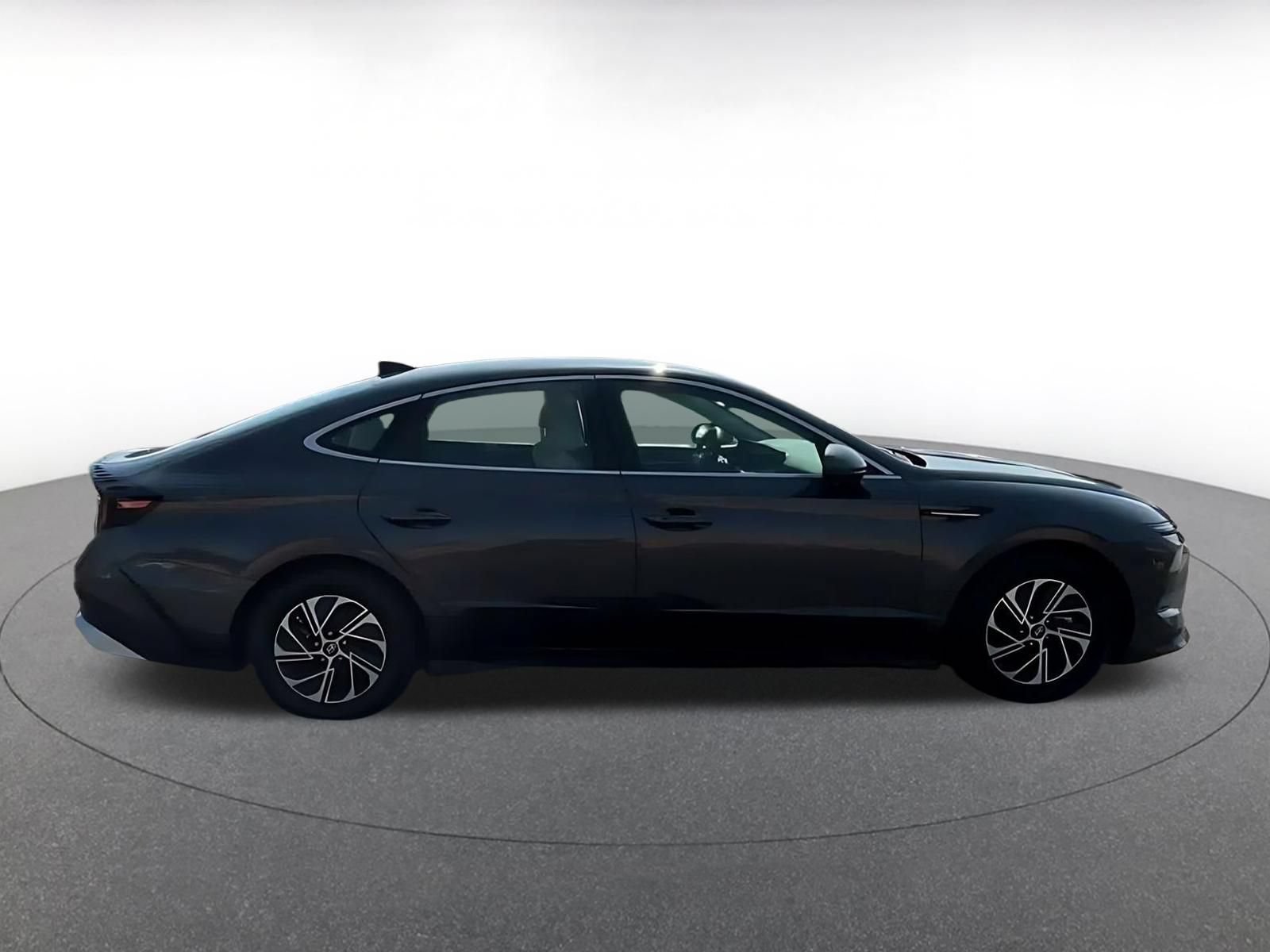 Used 2026 Hyundai Sonata Blue FWD image 15