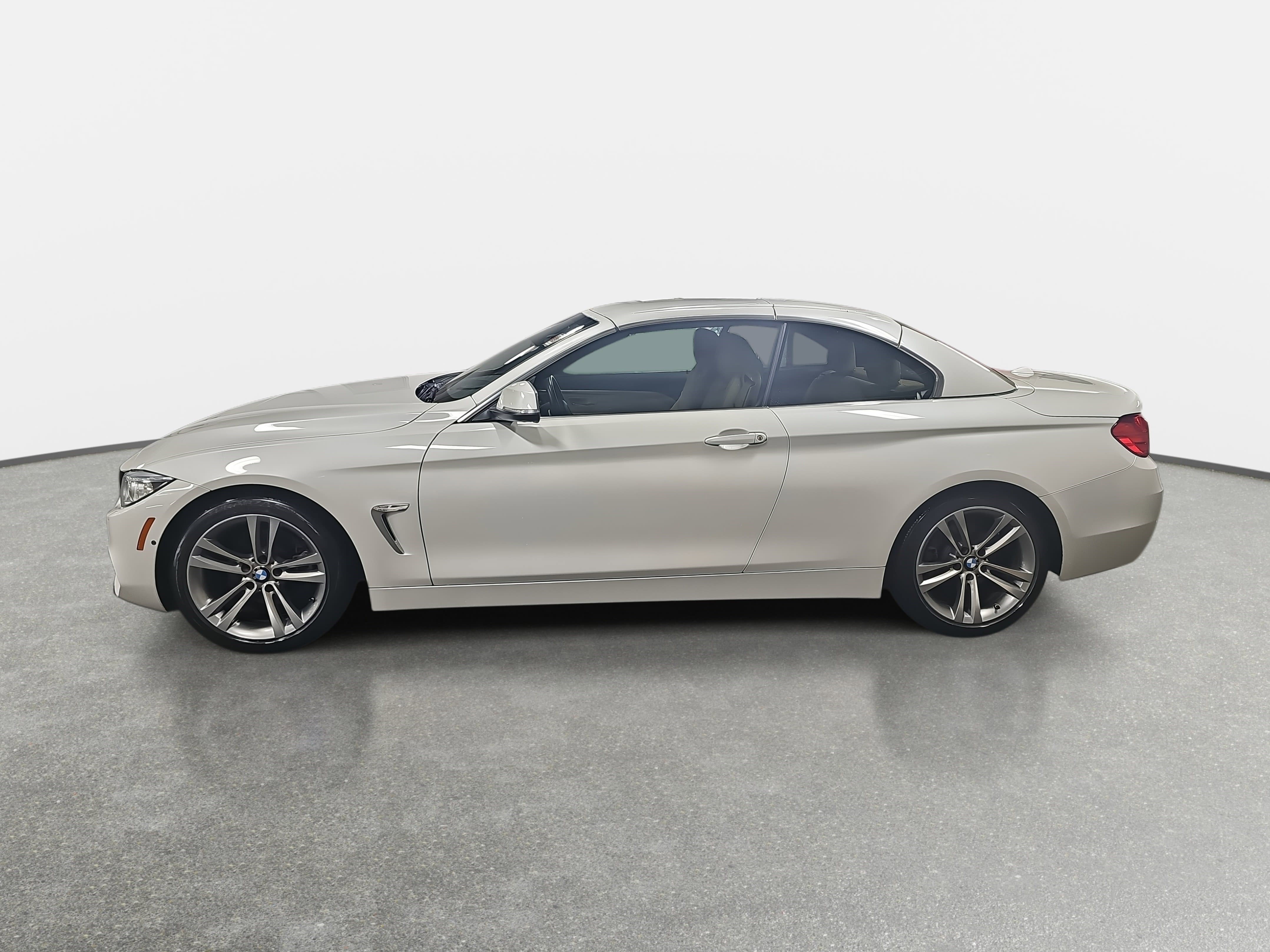 Used 2017 BMW 430i Convertible image 8