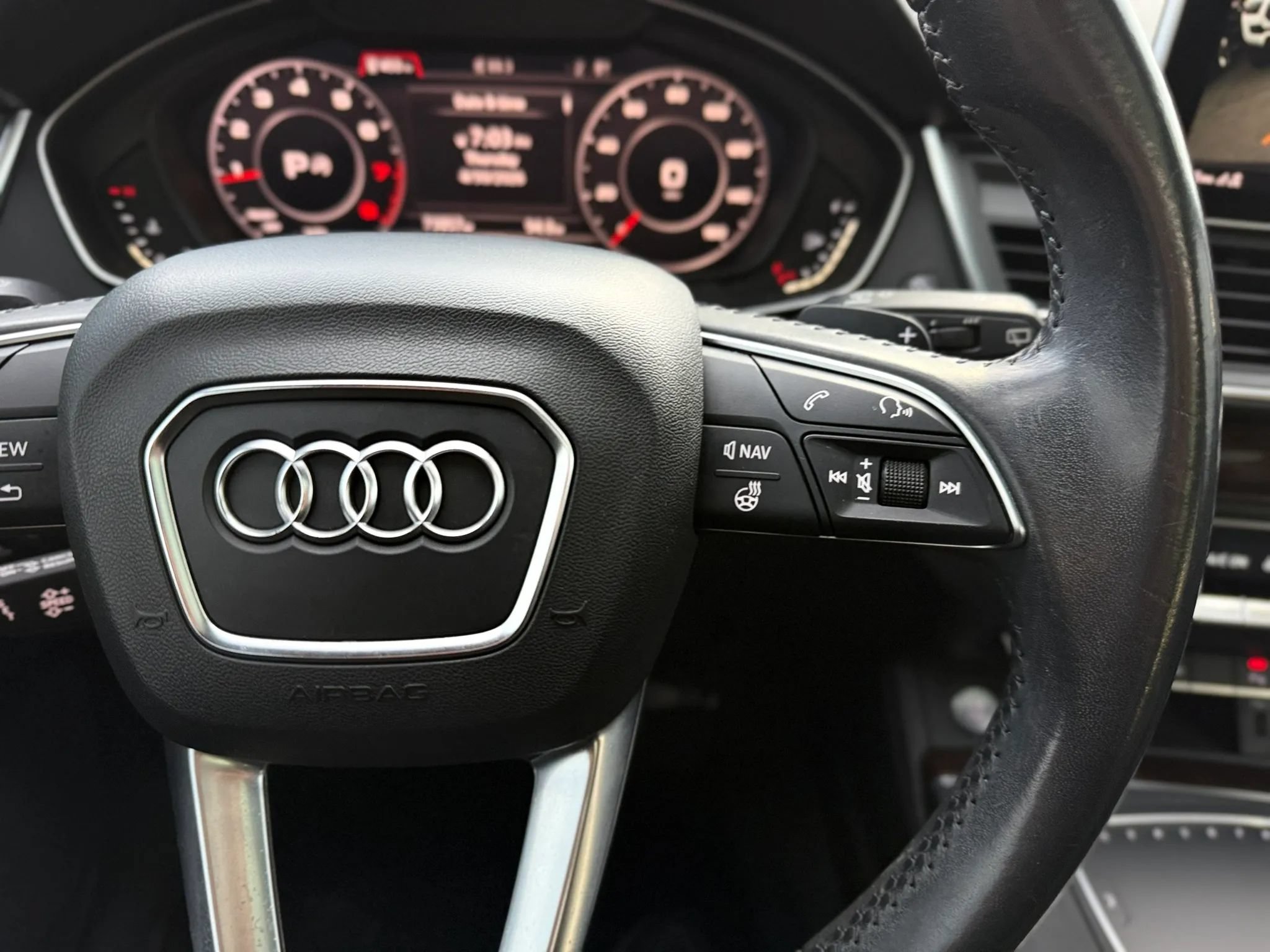 Used 2019 Audi Q5 2.0T Premium Plus w/ Premium Plus Package AWD/4WD image 31