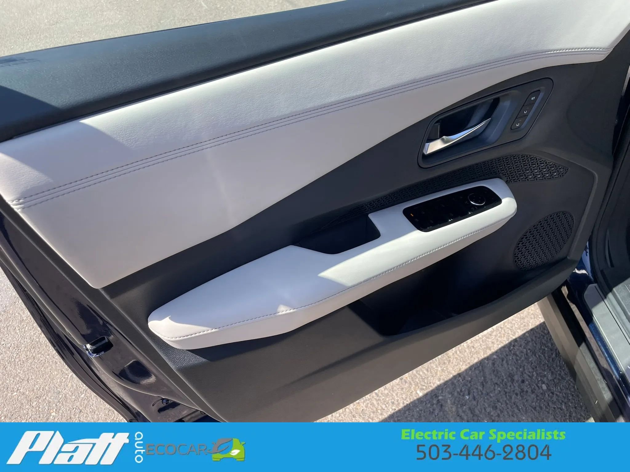 Used 2023 Nissan Ariya FWD image 17
