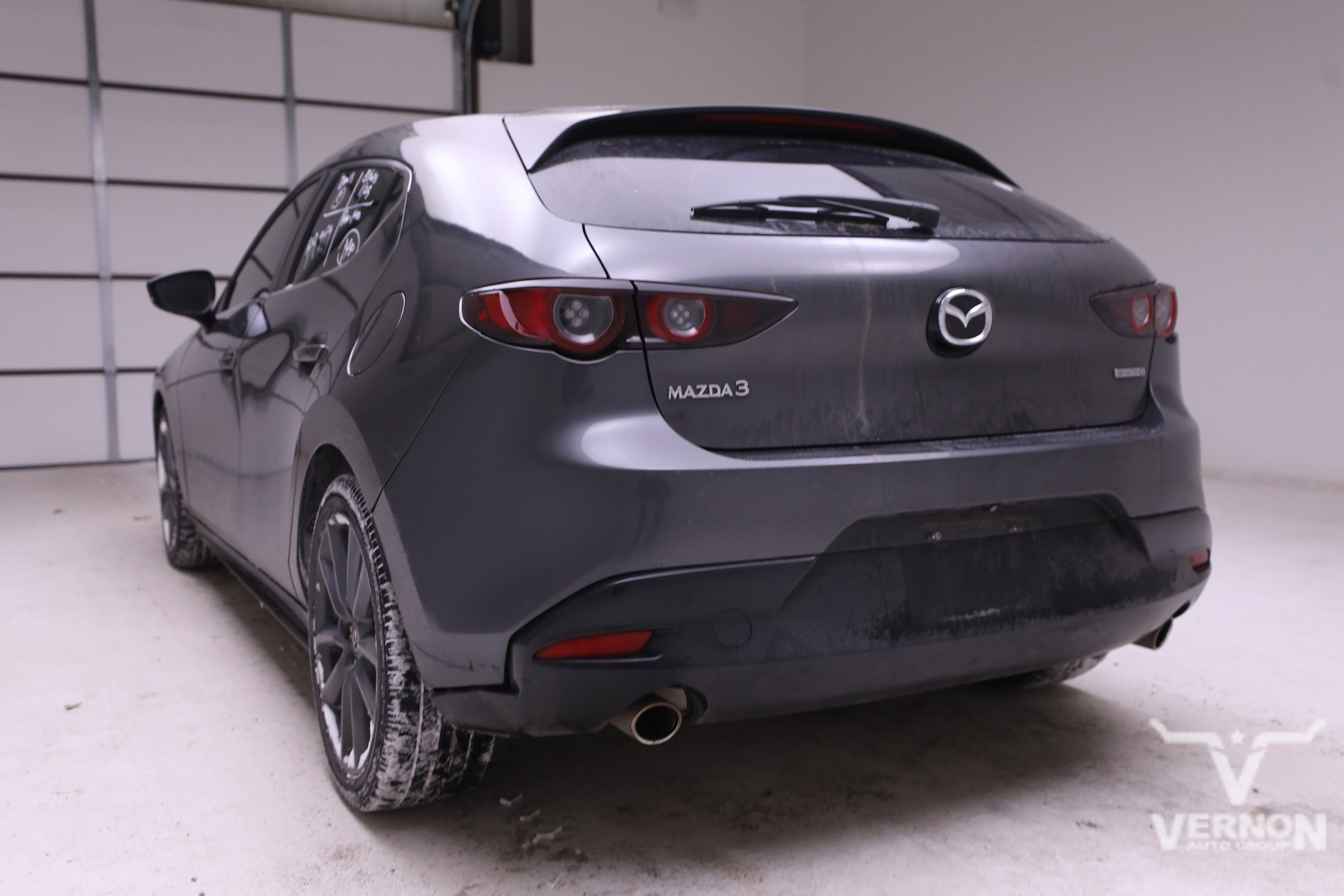 Used 2021 MAZDA MAZDA3 s image 2
