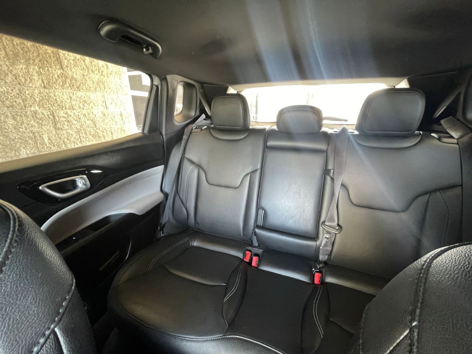 Used 2025 Jeep Compass Limited image 40