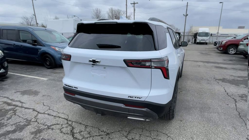 New 2026 Chevrolet Equinox ACTIV w/ Convenience Package III image 9