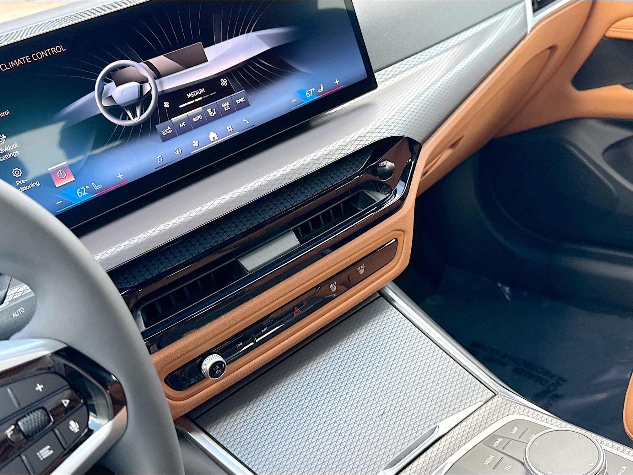 New 2026 BMW i4 eDrive40 w/ Parking Assistance Package image 27