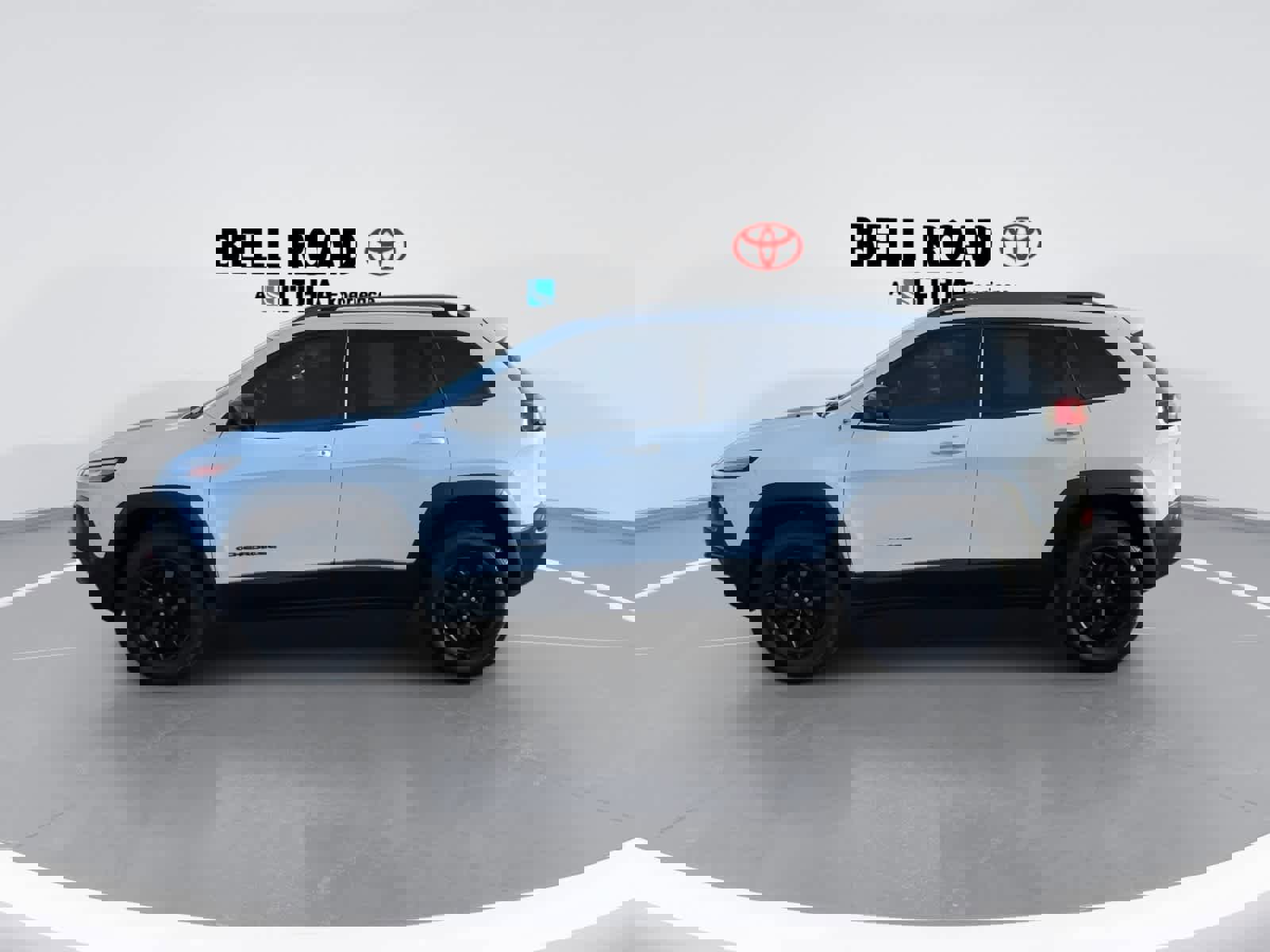 Used 2016 Jeep Cherokee Trailhawk w/ Comfort/Convenience Group image 5